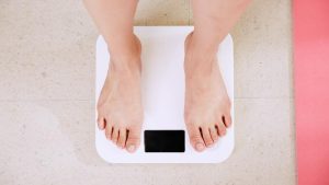 tanpa-diet-ketat,10-kebiasaan-malam-hari-bisa-turunkan-berat-badan
