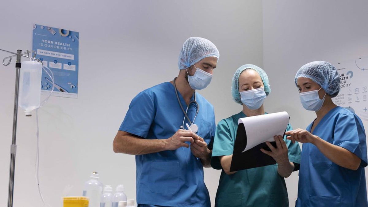 ri-krisis-dokter,-kemenkes-andalkan-ai-untuk-tutup-kesenjangan