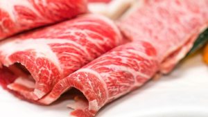 perbandingan-kolesterol-daging-kambing-vs-sapi,-mana-lebih-sehat?