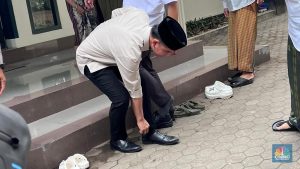 mengintip-sepatu-favorit-wapres-gibran,-ternyata-made-in-bandung