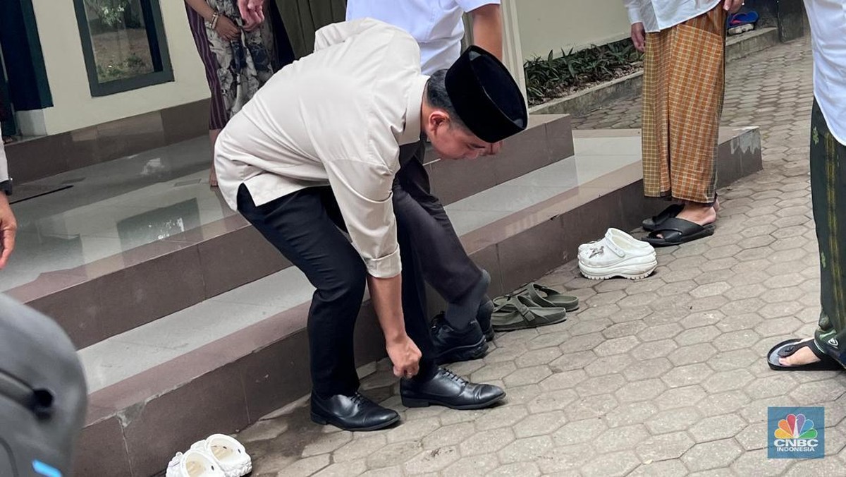 mengintip-sepatu-favorit-wapres-gibran,-ternyata-made-in-bandung