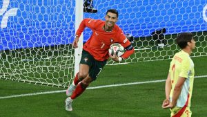 3-pesepak-bola-berstatus-miliuner,-ada-ronaldo-dan-pangeran-brunei