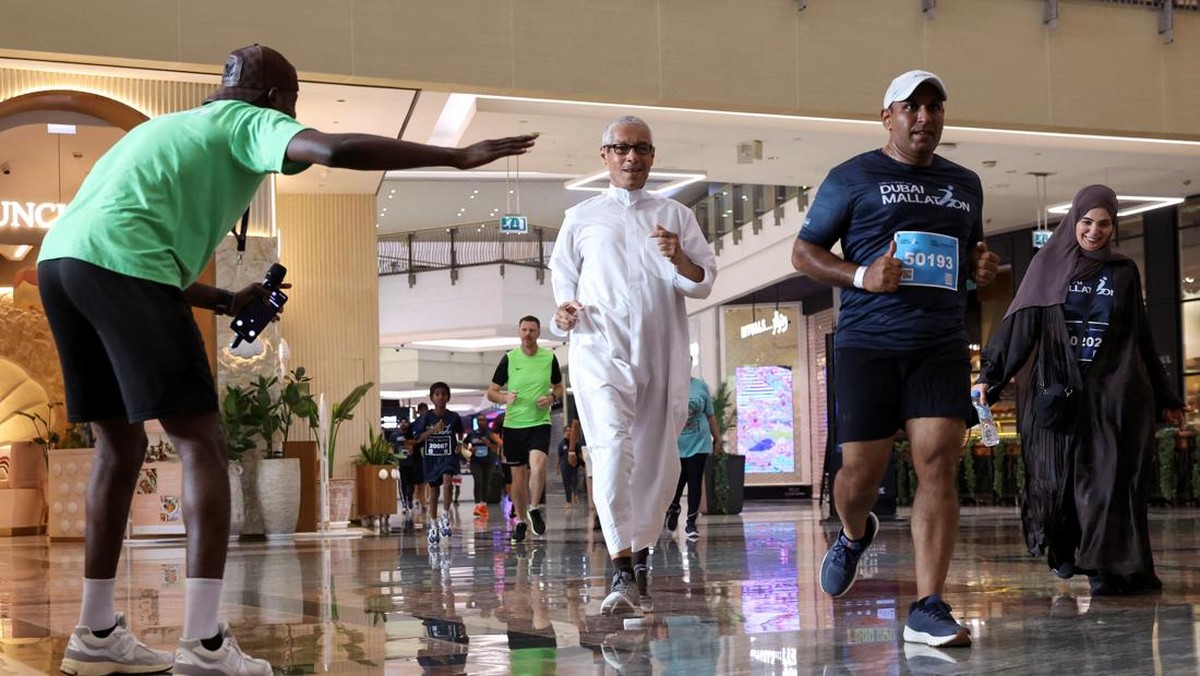 potret-mal-mewah-di-dubai-disulap-jadi-lintasan-lari