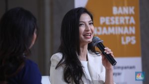 raline-shah-bagikan-tips-atur-keuangan,-ternyata-belanja-bikin-stres