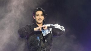 sejarah-k-pop!-lagu-‘seven’-jungkook-tembus-2,5-miliar-stream-spotify