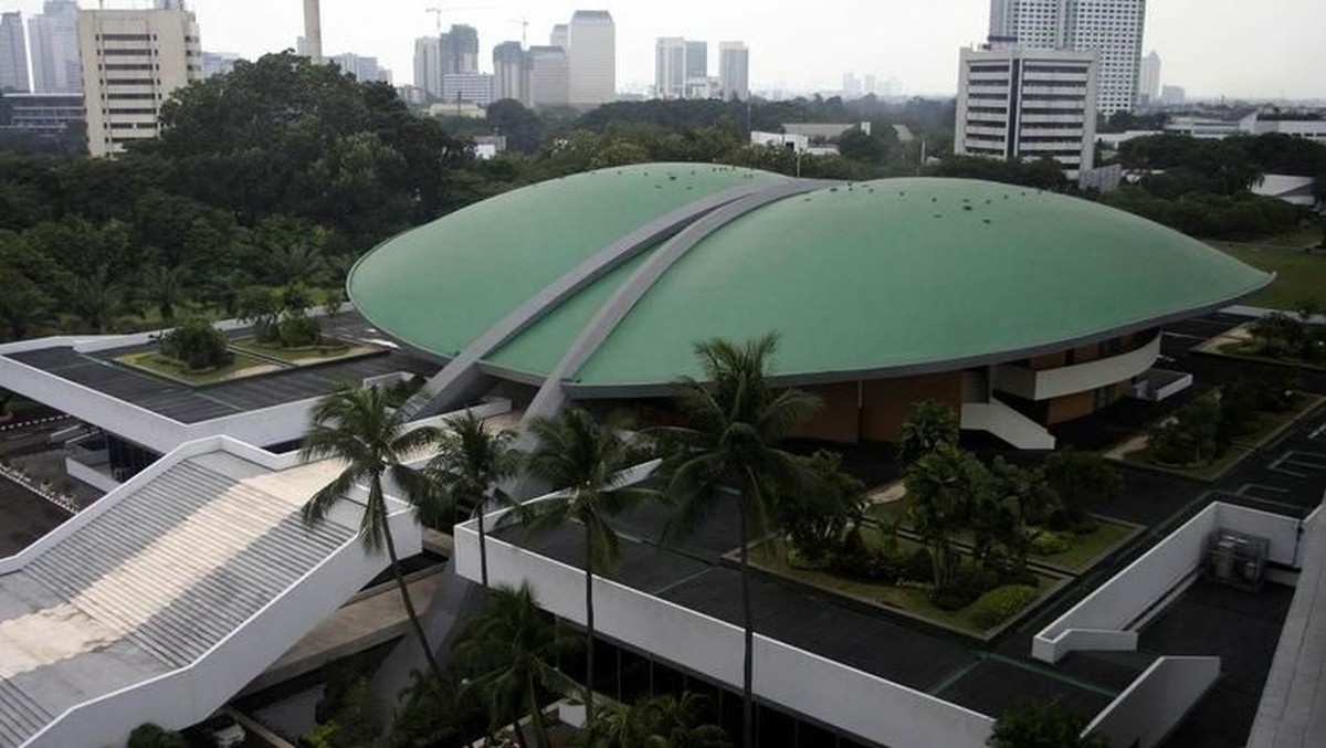 filosofi-gedung-dpr-ri-yang-ikonik-dan-sosok-arsitek-di-baliknya