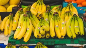 alasan-ilmiah-pisang-masuk-kelompok-buah-beri,-tapi-stroberi-tidak
