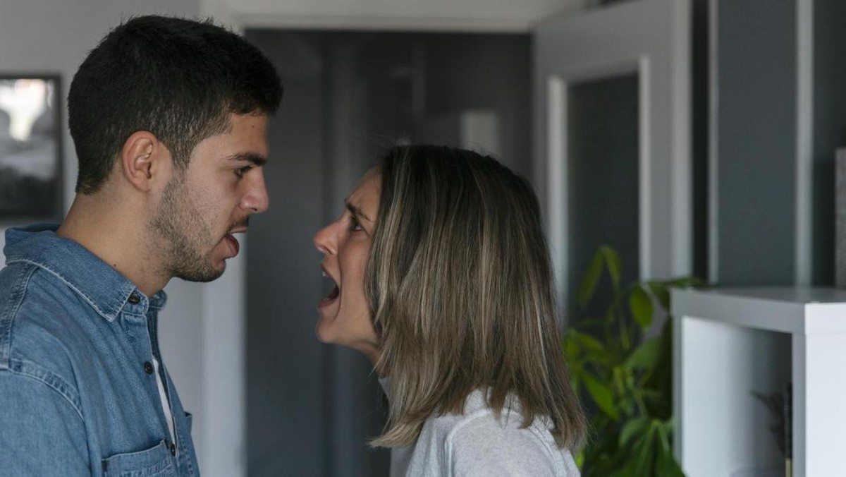 banyak-pasangan-cerai-di-tahun-ke-8,-ini-penjelasan-psikolog