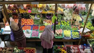 studi:-11-buah-dan-sayuran-ini-paling-banyak-pestisida