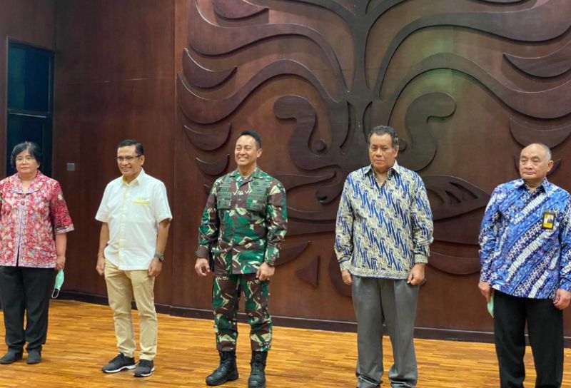ui-dan-tni-ad-teken-mou-ciptakan-perwira-andal-dan-bermutu