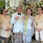 momen-seserahan-dan-akad-nikah-aksa-uyun-putra-soimah,-naik-motor-klasik-menuju-venue