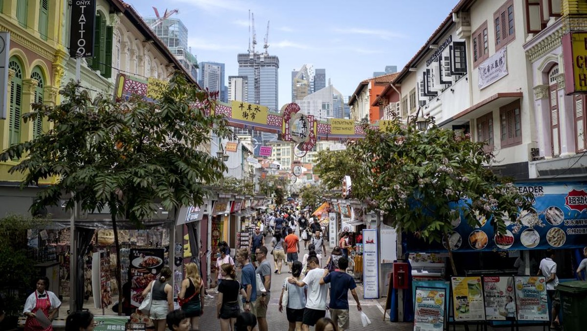 singapura-dapat-predikat-zona-biru-2.0,-warganya-paling-panjang-umur