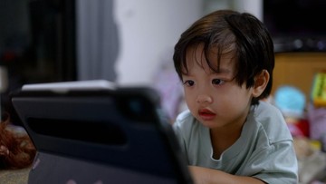 ini-yang-terjadi-pada-otak-anak-jika-sering-nonton-tayangan-short-menurut-dokter