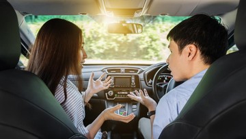sering-bertengkar-dengan-pasangan-di-mobil?-bunda-dan-ayah-mungkin-miliki-perasaan-ini
