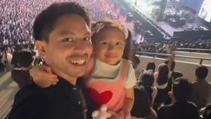 curi-perhatian,-5-potret-kalu-anak-selebgram-abel-cantika-nonton-konser-band-rock-bareng-ayah