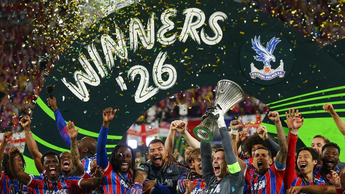 sejarah!-crystal-palace-raih-trofi-pertama-juara-conference-league