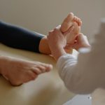 cara-bedakan-asam-urat-dengan-rematik,-jangan-salah!