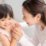 berhenti-bilang-“anak-pintar”-saat-memuji,-ini-kalimat-penggantinya