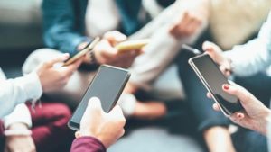 ui-akhirnya-putuskan-sanksi-untuk-15-pelaku-grup-chat-mesum-fhui