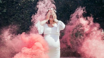 reaksi-bunda-ini-viral-saat-gender-reveal,-bayi-ketujuhnya-ternyata-perempuan-setelah-6-anak-laki-laki