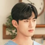5-potret-hong-min-gi,-pemeran-dokter-hyun-chi-yeon-di-drakor-doctor-on-the-edge