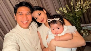 5-potret-menggemaskan-shanum-anak-musisi-nino-ran,-mata-indahnya-curi-perhatian-netizen