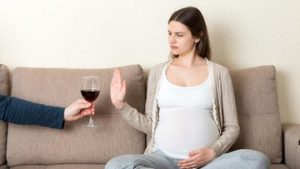 hormon-kehamilan-disebut-bisa-mengurangi-kebiasaan-minum-alkohol,-ini-kata-studi-terbaru