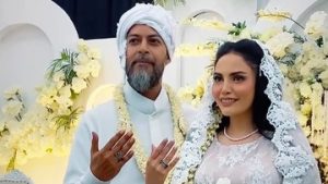 momen-pernikahan-alex-abbad,-digelar-intimate-ditemani-orang-orang-terdekat