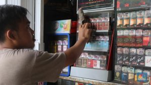 bungkus-rokok-di-ri-tiba-tiba-mau-dibuat-seragam,-ada-apa?