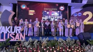 haru-dan-prestasi,-kelulusan-siswa-sd-islam-al-azhar-8-kembangan-jadi-momen-tak-terlupakan