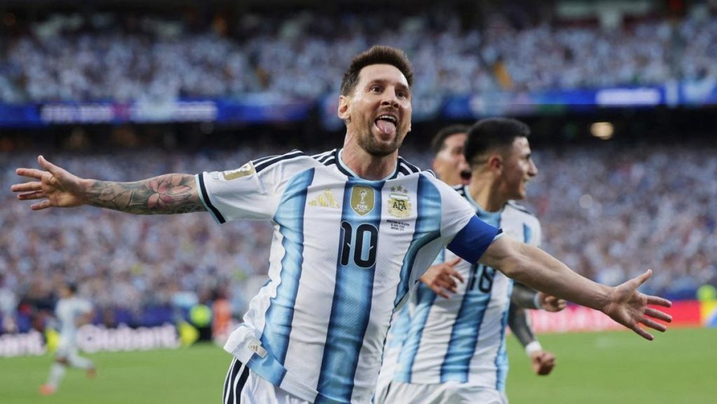 pecah-rekor,-lionel-messi-ukir-sejarah-baru-di-piala-dunia