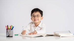 7-rekomendasi-buku-tulis-sekolah-anak-yang-bagus-dan-tidak-mudah-rusak